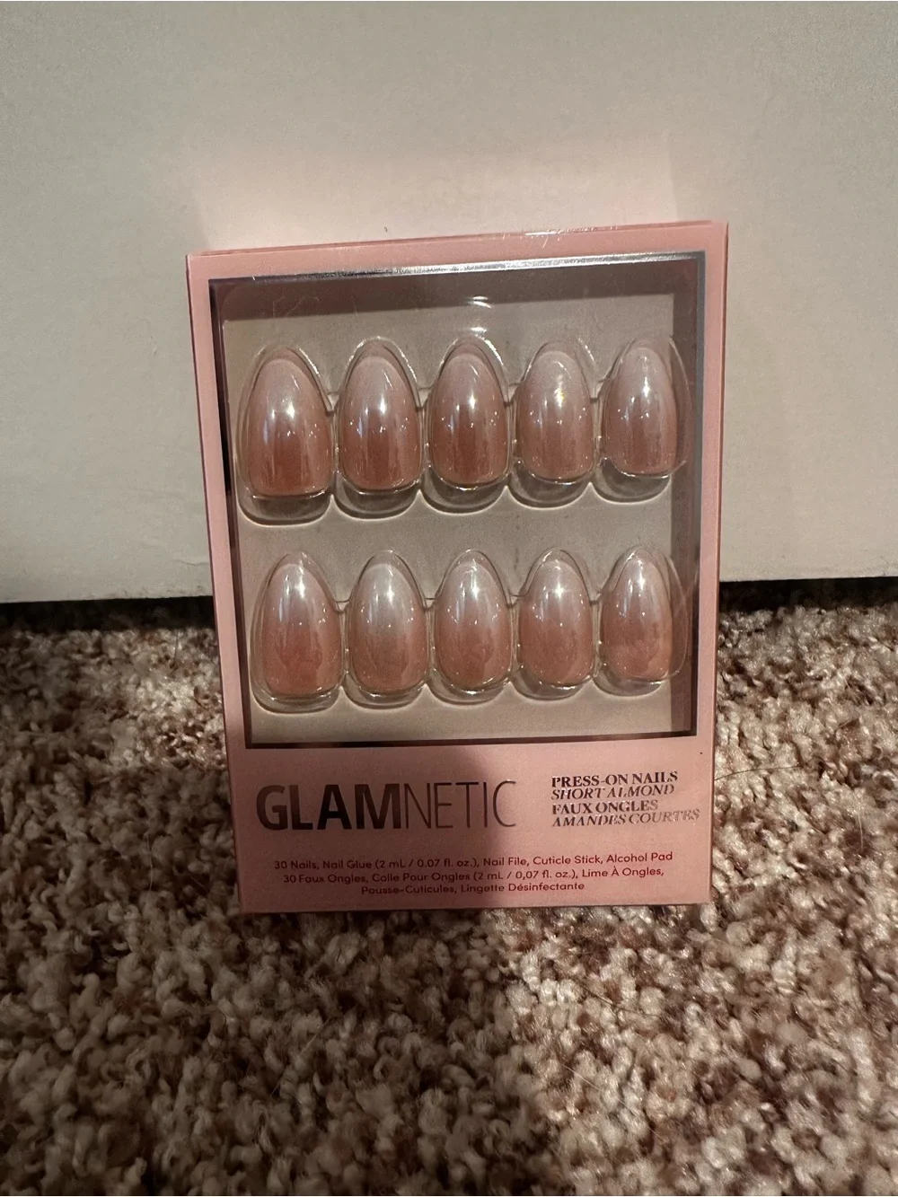 Glamnetic Short Almond Sheer Shimmery Nude Pink Subtle Ombre Glue On Nails